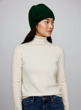 Load image into Gallery viewer, Beanie Accented w/Flower
